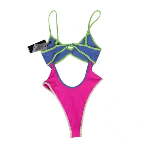 One One NWT Size Medium Colorblock One Piece Bathing Suit Beach Vacation - Picture 7 of 8